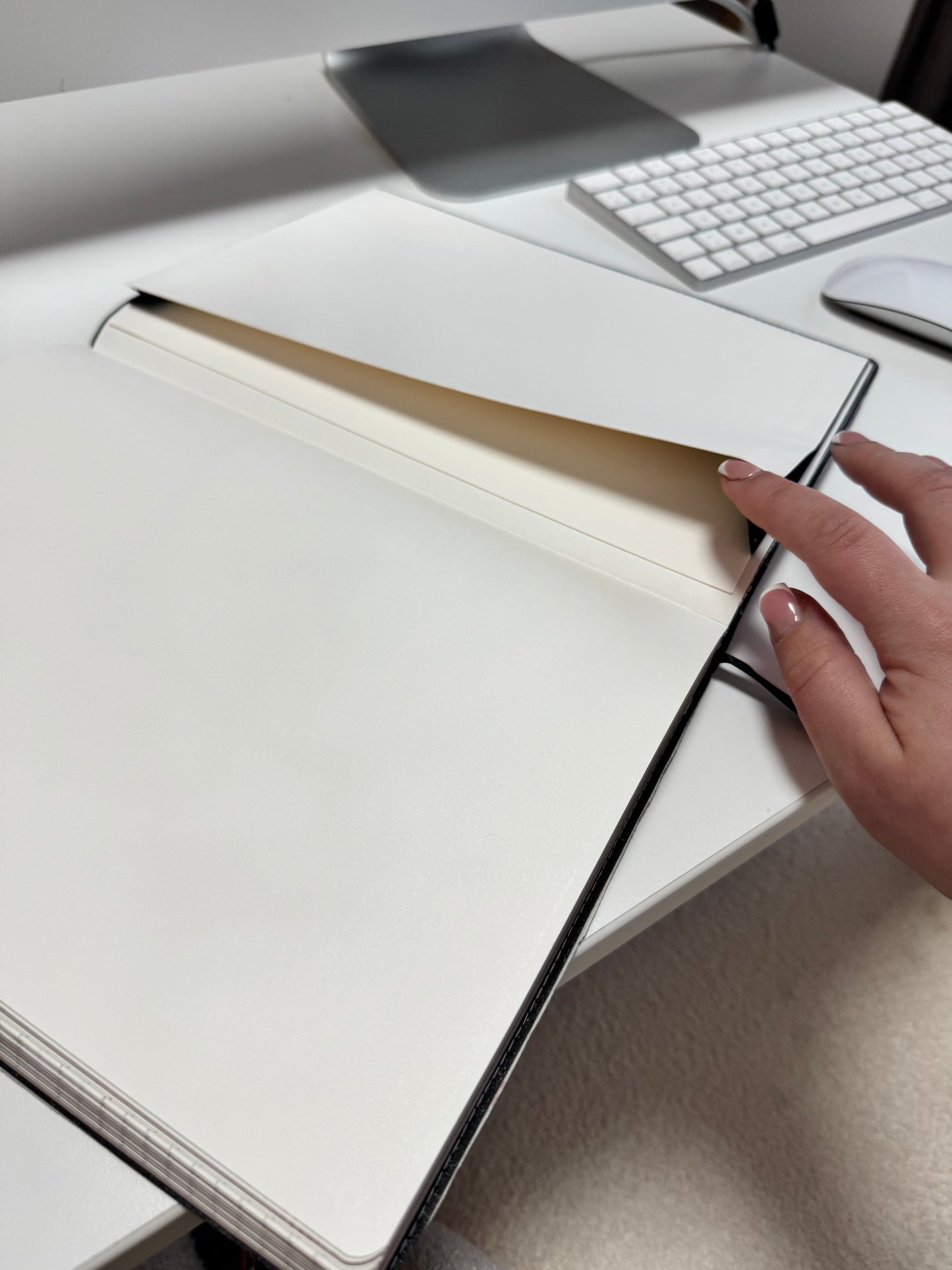 Agenda Girlboss - A4 vue hebdomadaire et mensuelle