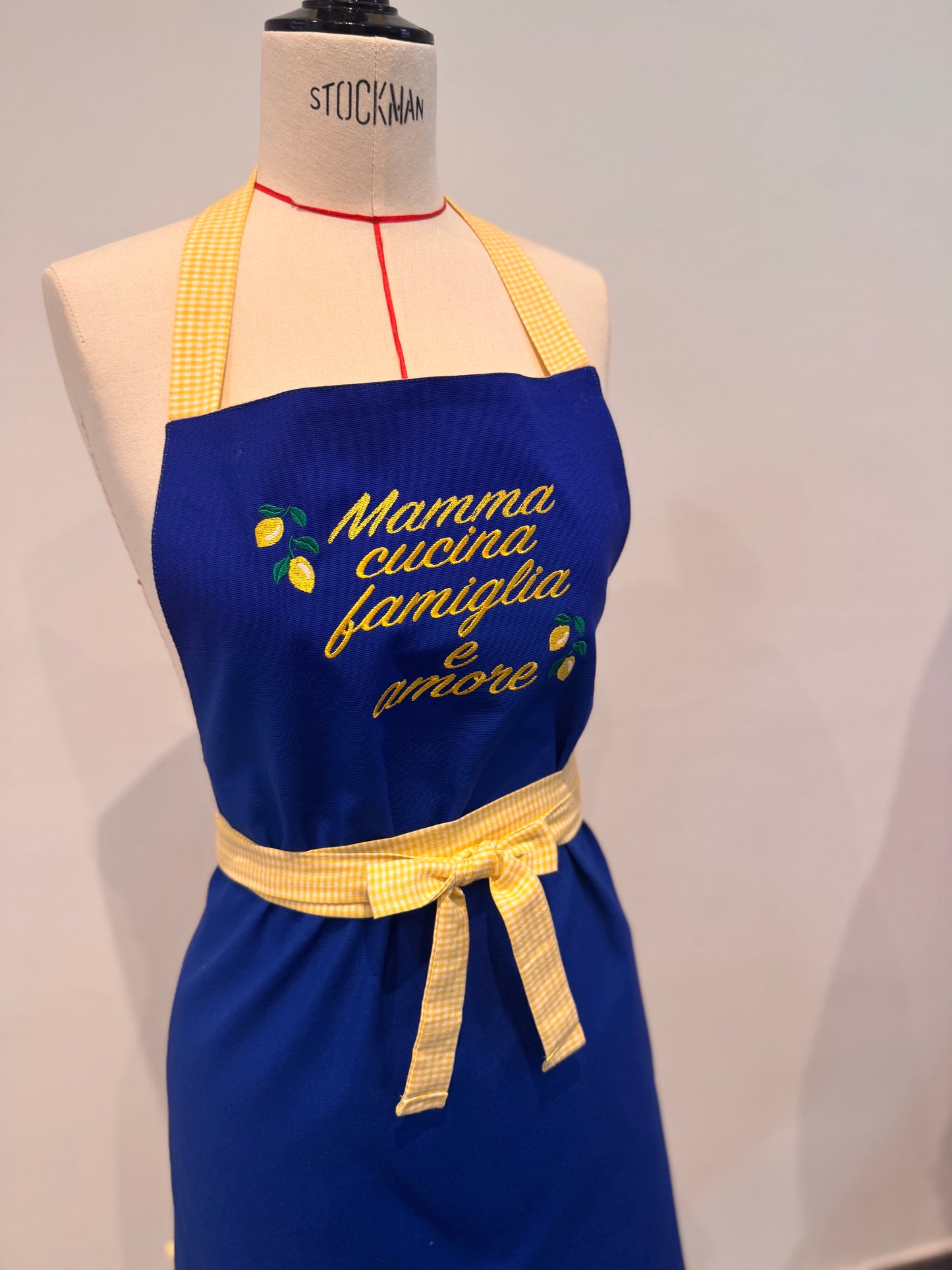 Tablier bleu et jaune Vichy + manique