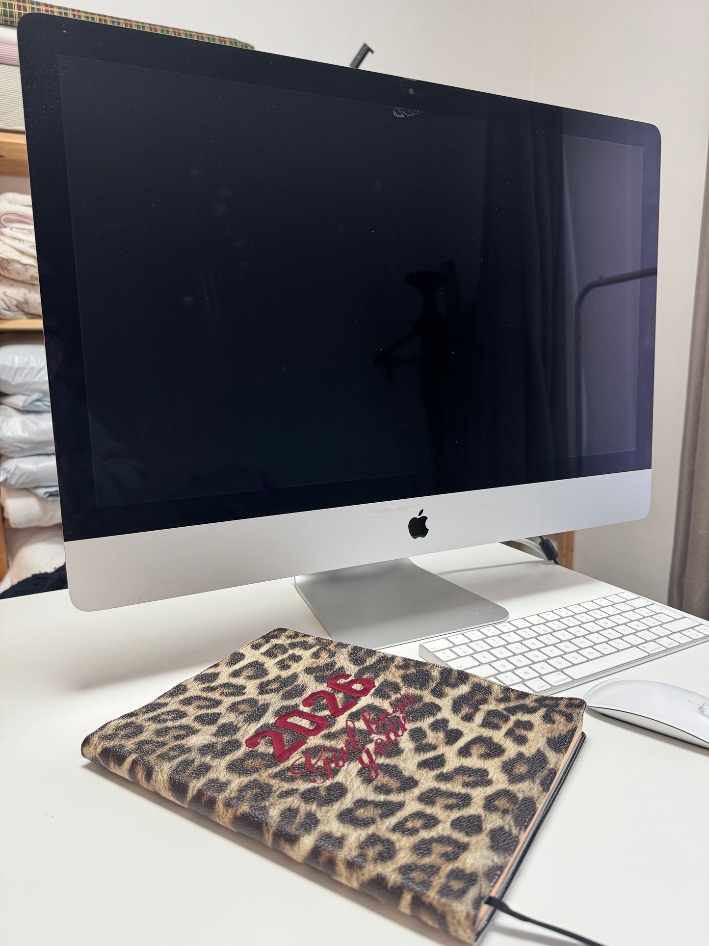 Agenda Girlboss - A4 vue hebdomadaire et mensuelle